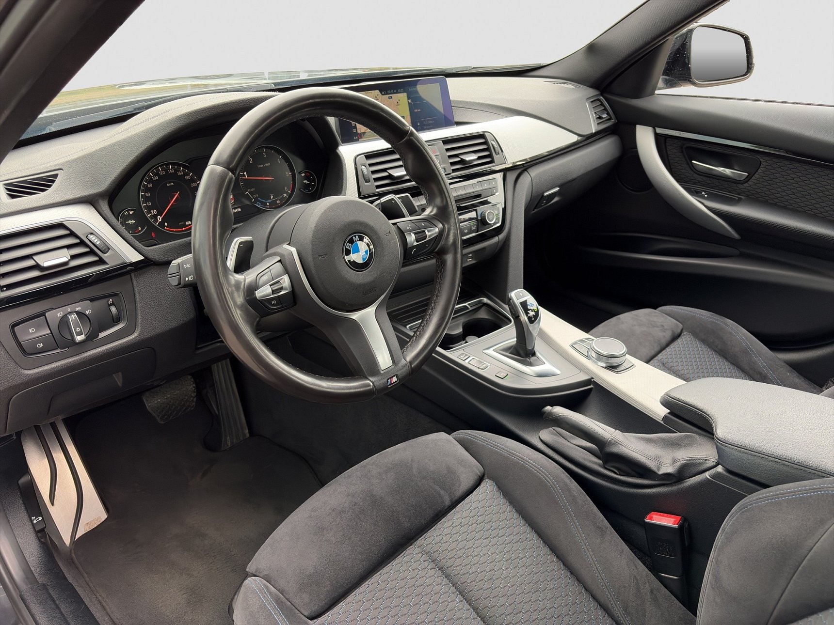 BMW Řada 3 xDrive, 138 803 km, Česko — foto 5 z 60