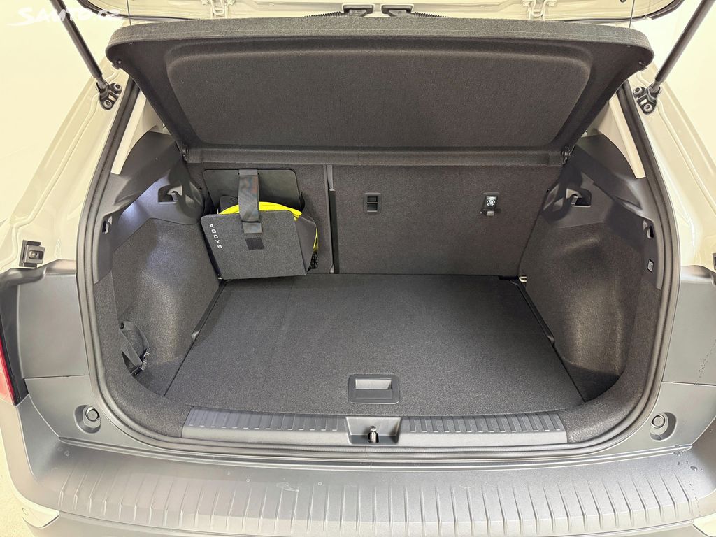 Škoda Dynamic m-HEV 7 1,5TSI DSG 155 kW, 0 km, Česko — foto 5 z 13