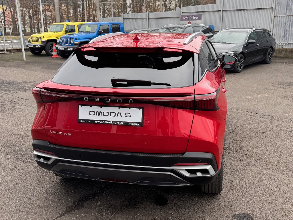 Omoda 5 1.6 T-GDI 7dct 108 kW rok 2026, Česko — foto 9 z 60