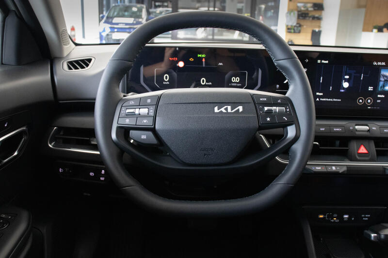 Kia k4 gdi 7dct 110 kW rok 2026, Česko — foto 7 z 32
