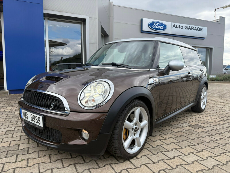 MINI Clubman Cooper 1.6t 128 kW, Česko — foto 2 z 32