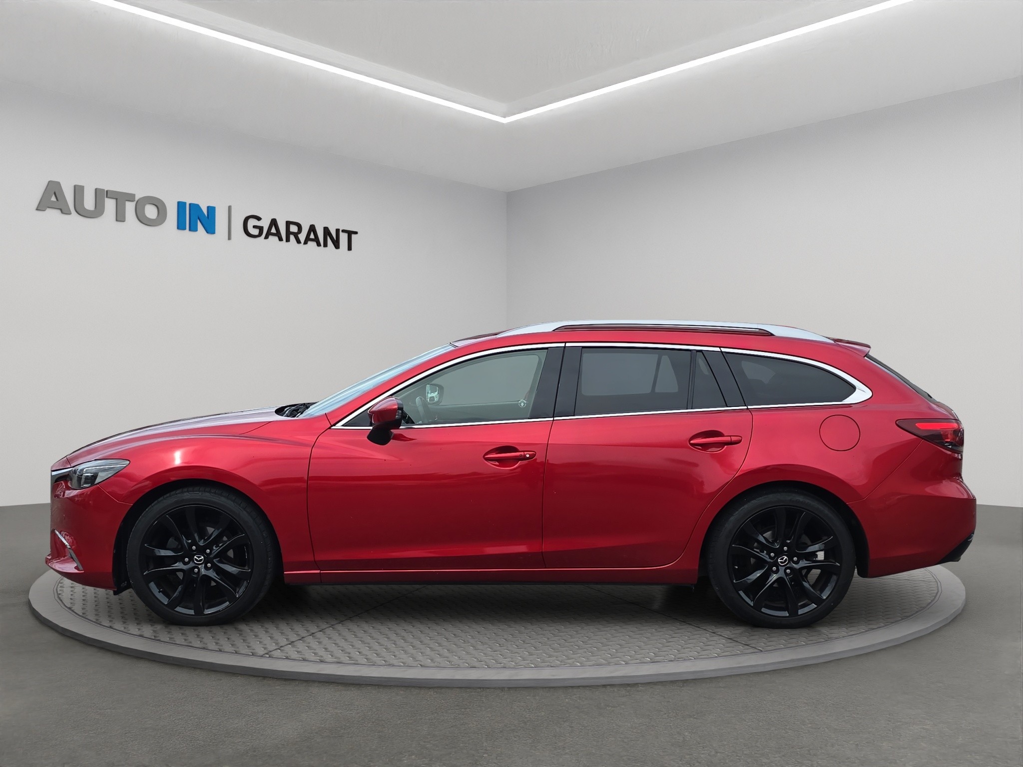 Mazda 6 2.2 2,2 129 kW, Česko — foto 15 z 60