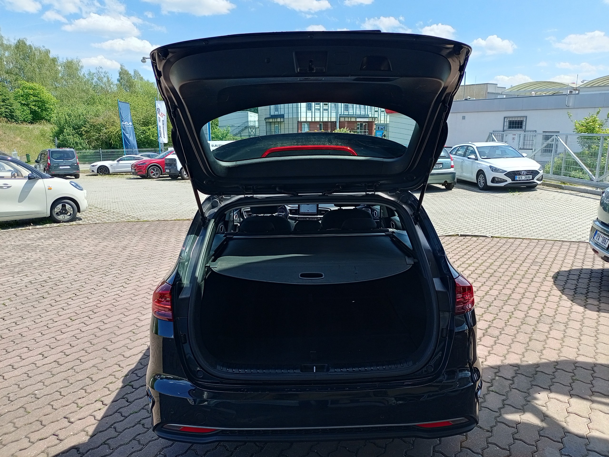 Kia Ceed, Česko — foto 15 z 26