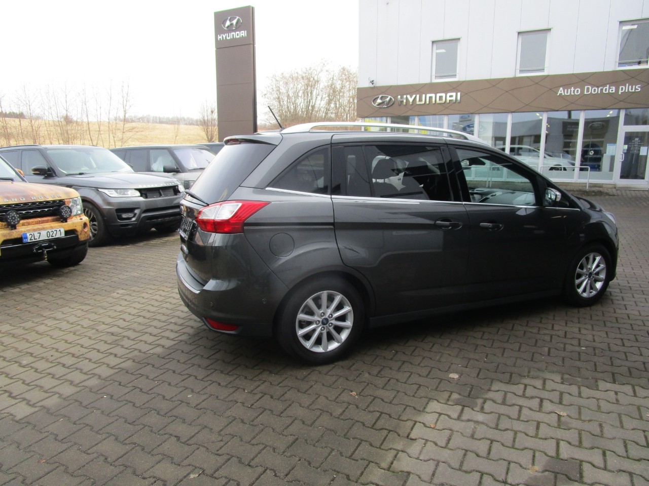 Ford C-max Grand 1.5, 19 338 km, Česko — foto 9 z 60