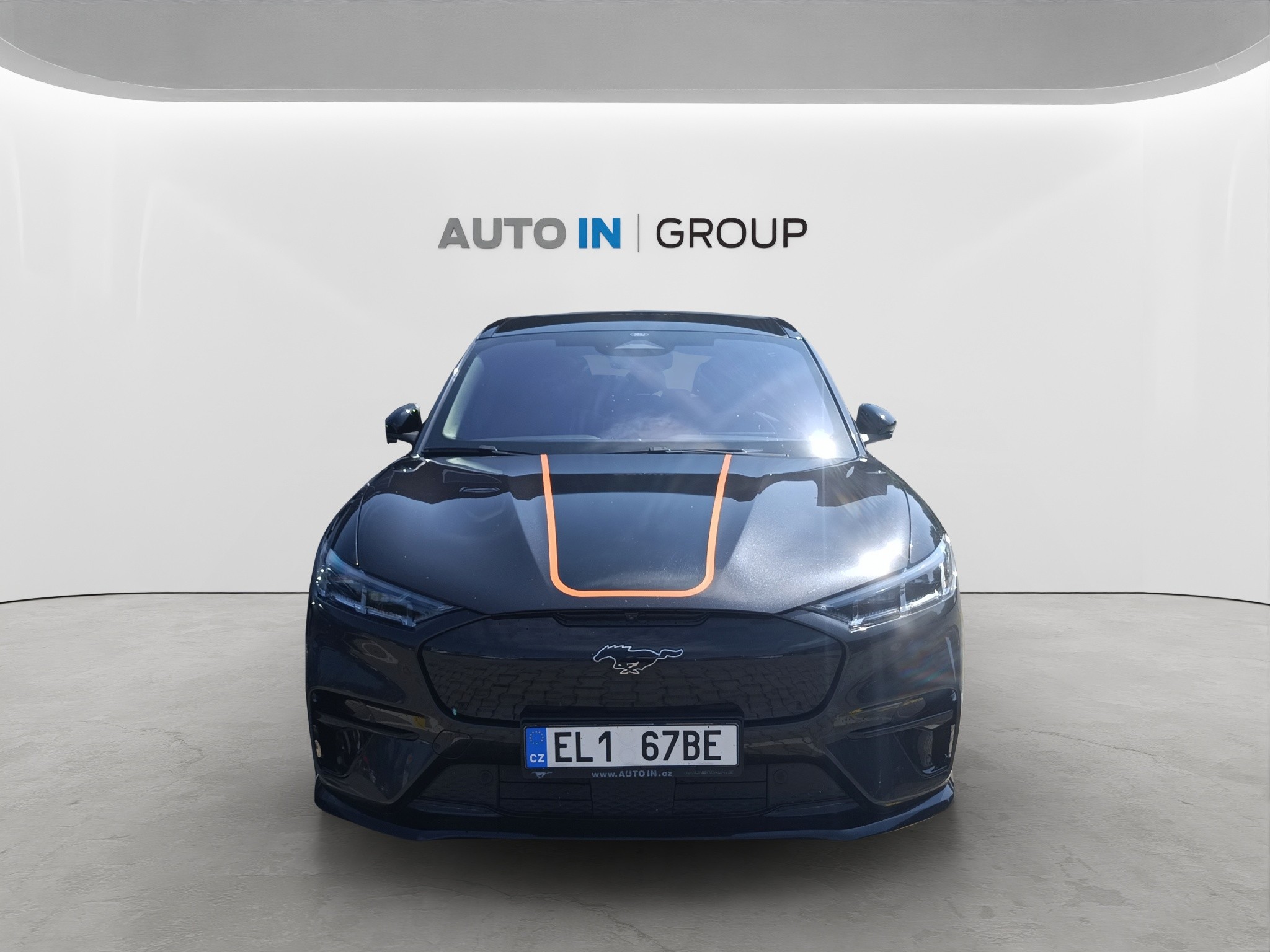 Ford Mustang Mach-E 98,7 358 kW, Česko — foto 3 z 28