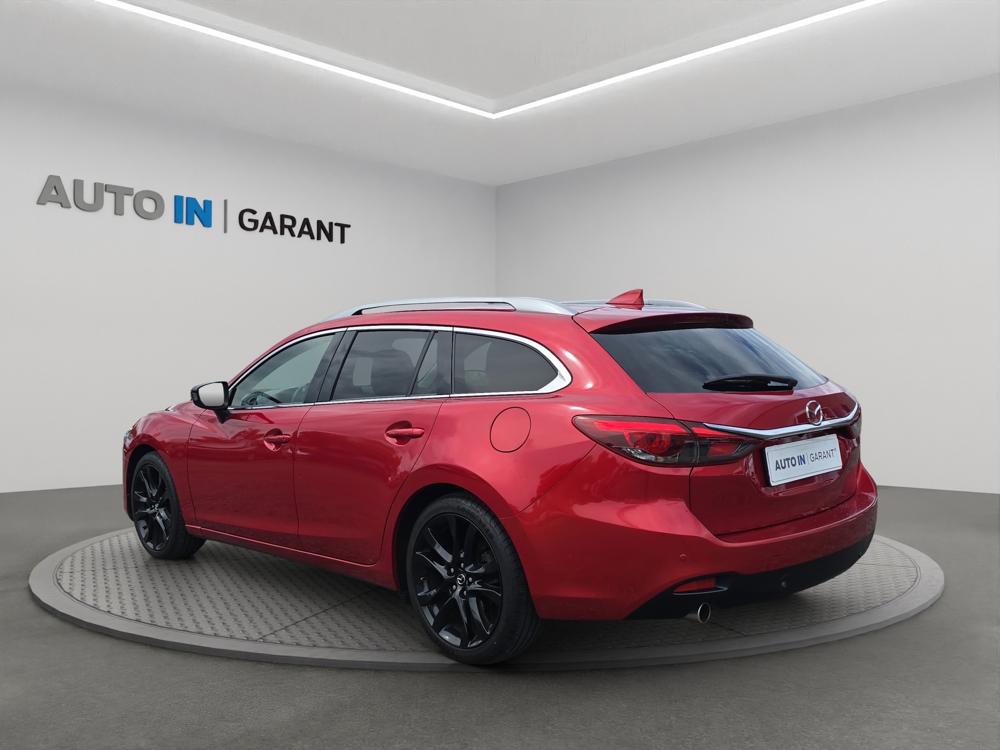 Mazda 6 2.2 2,2 129 kW, Česko — foto 13 z 60