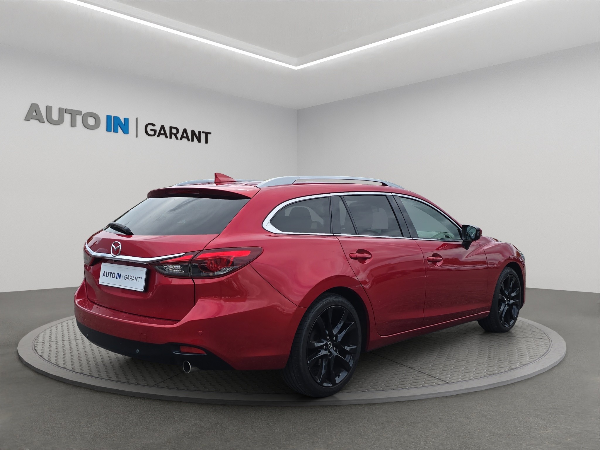 Mazda 6 2.2 2,2 129 kW, Česko — foto 9 z 60
