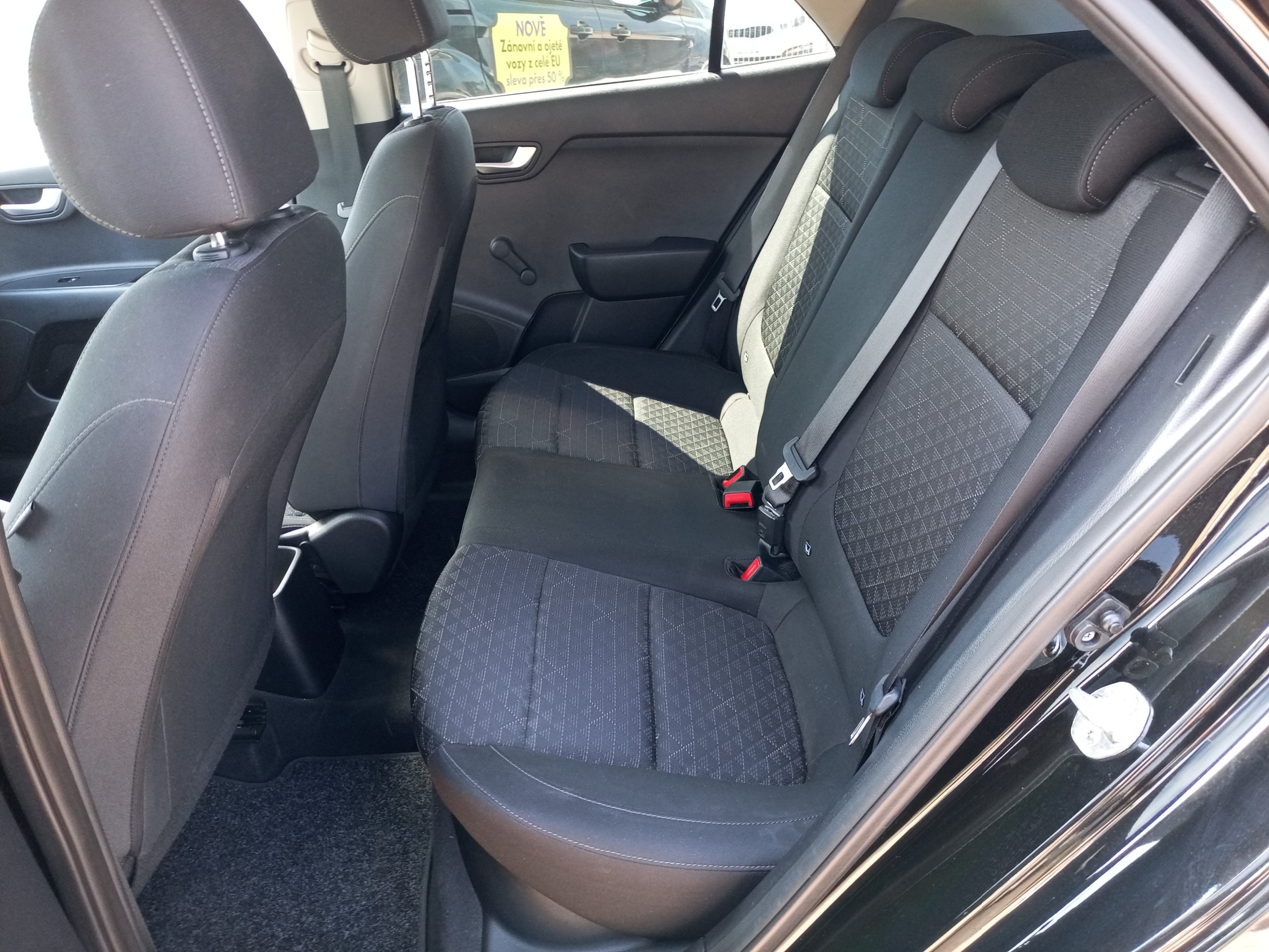 Kia Rio 1.2, Česko — foto 15 z 34