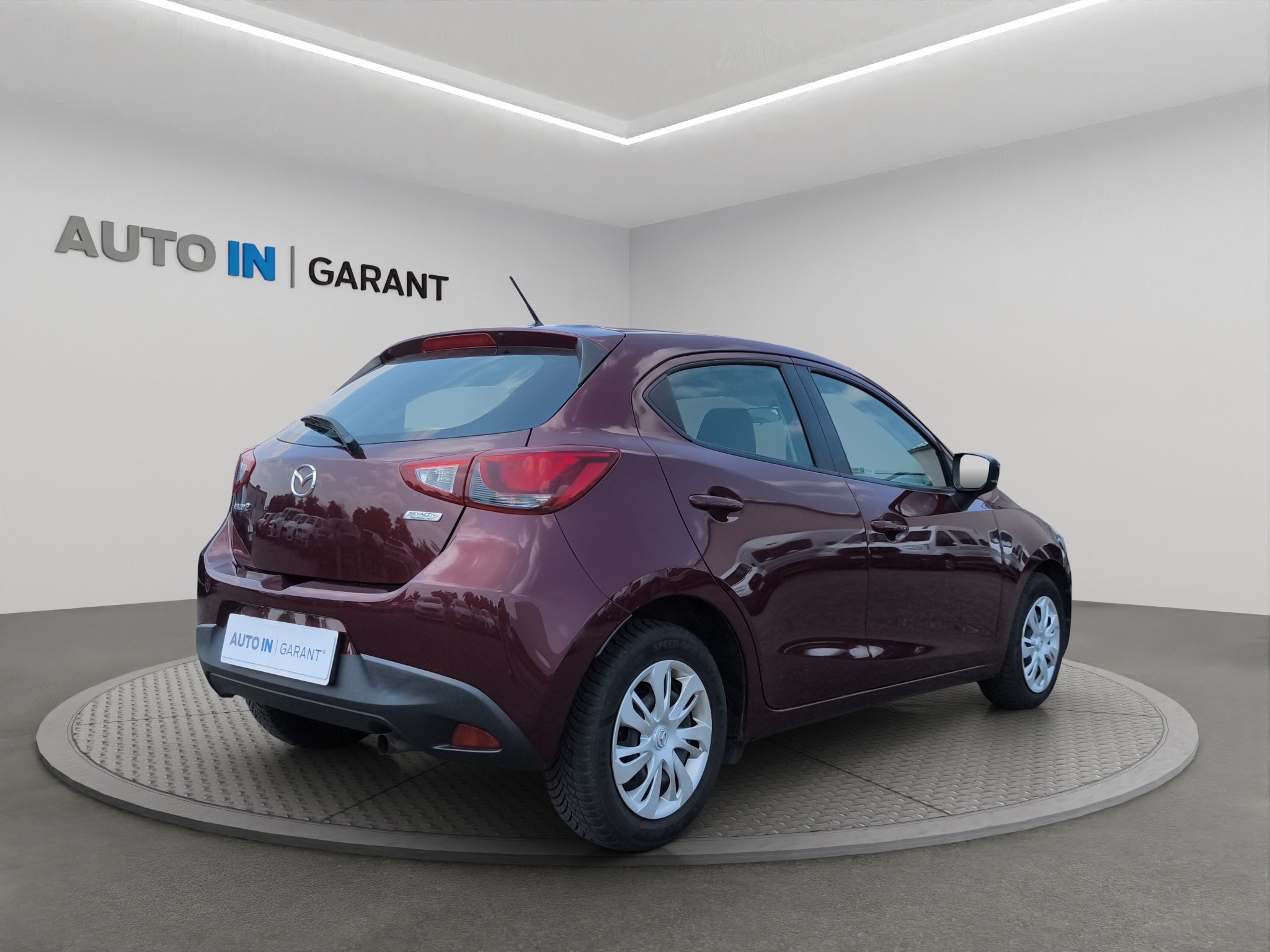 Mazda 2 1.5 55kW, Česko — foto 9 z 46