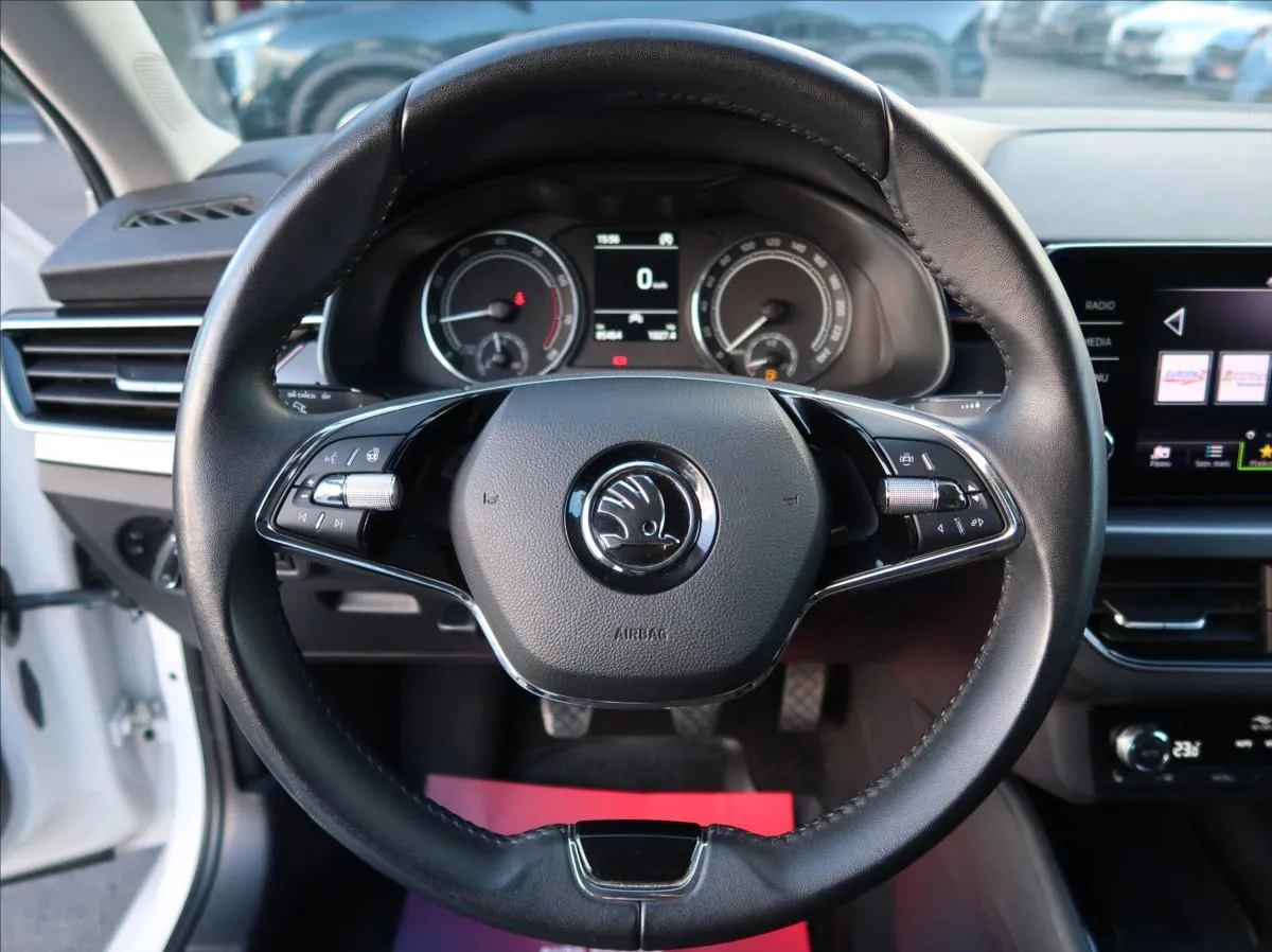 Škoda 1,0 81 kW, Česko — foto 15 z 54