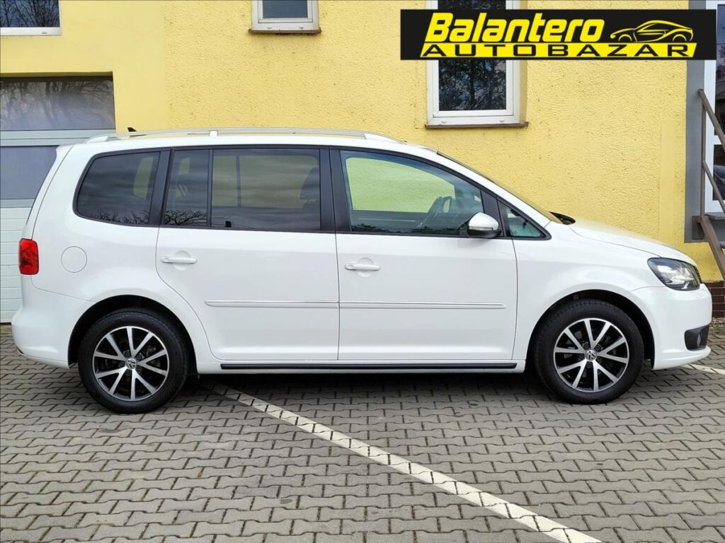 Volkswagen Touran 14 1.4 dsg 103 kW rok 2012, Česko — foto 9 z 46