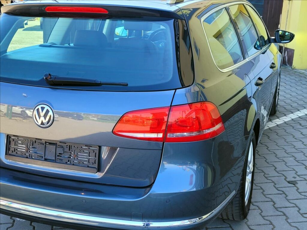 Volkswagen Passat 14 1.4 TSI 90 kW manuál rok 2011, Česko — foto 9 z 44