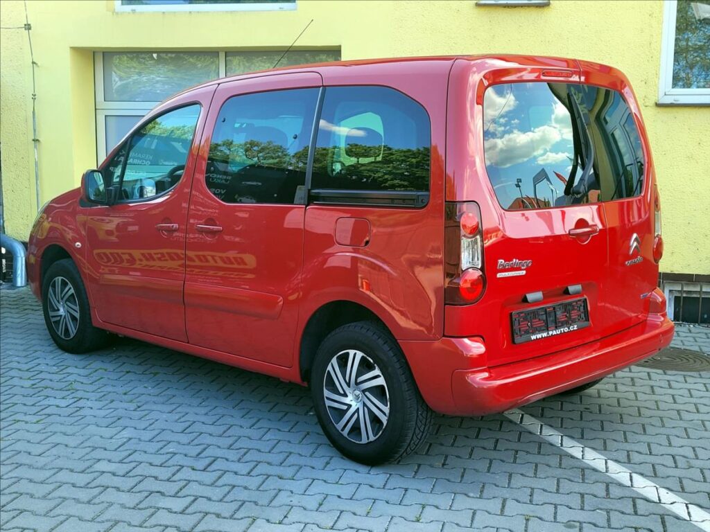 Citroen Berlingo 16 1.6 73 kW manuál rok 2016, Česko — foto 7 z 31