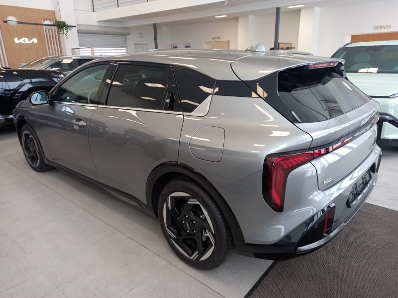 Kia 1,6 GDi 7DCT 110 kW, 2 000 km, Česko — foto 3 z 7
