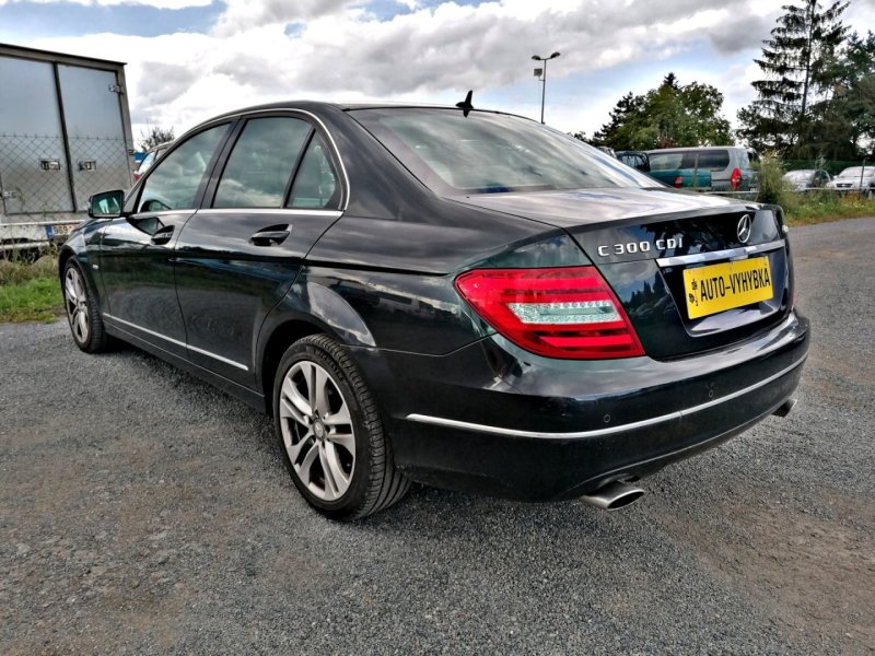 Mercedes-Benz Třídy C 4MATIC 3,0 CDi 170 kW rok 2011, 253 620 km, Česko — foto 5 z 28