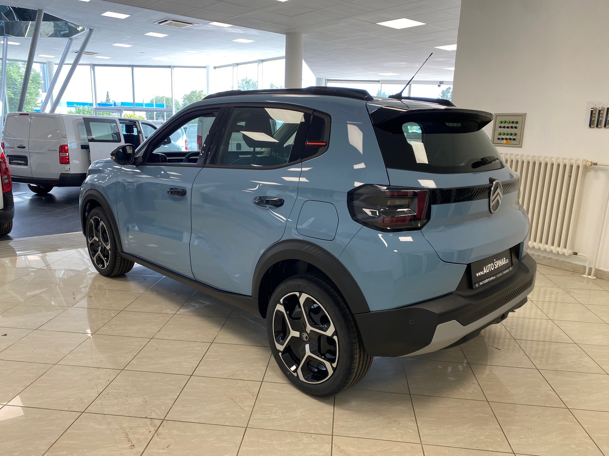 Citroen 1,2 74 kW manuál, Česko — foto 9 z 20