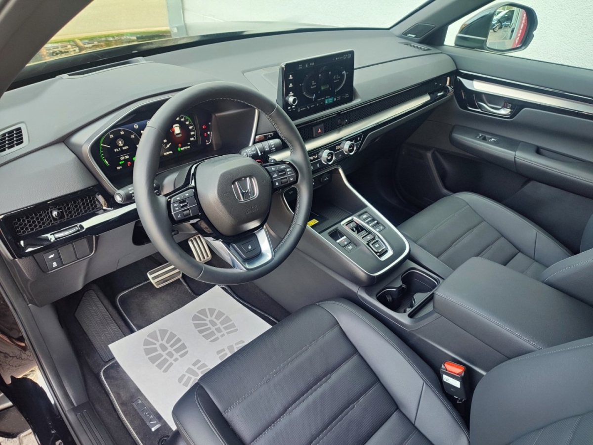 Honda n26 phev, Česko — foto 14 z 43