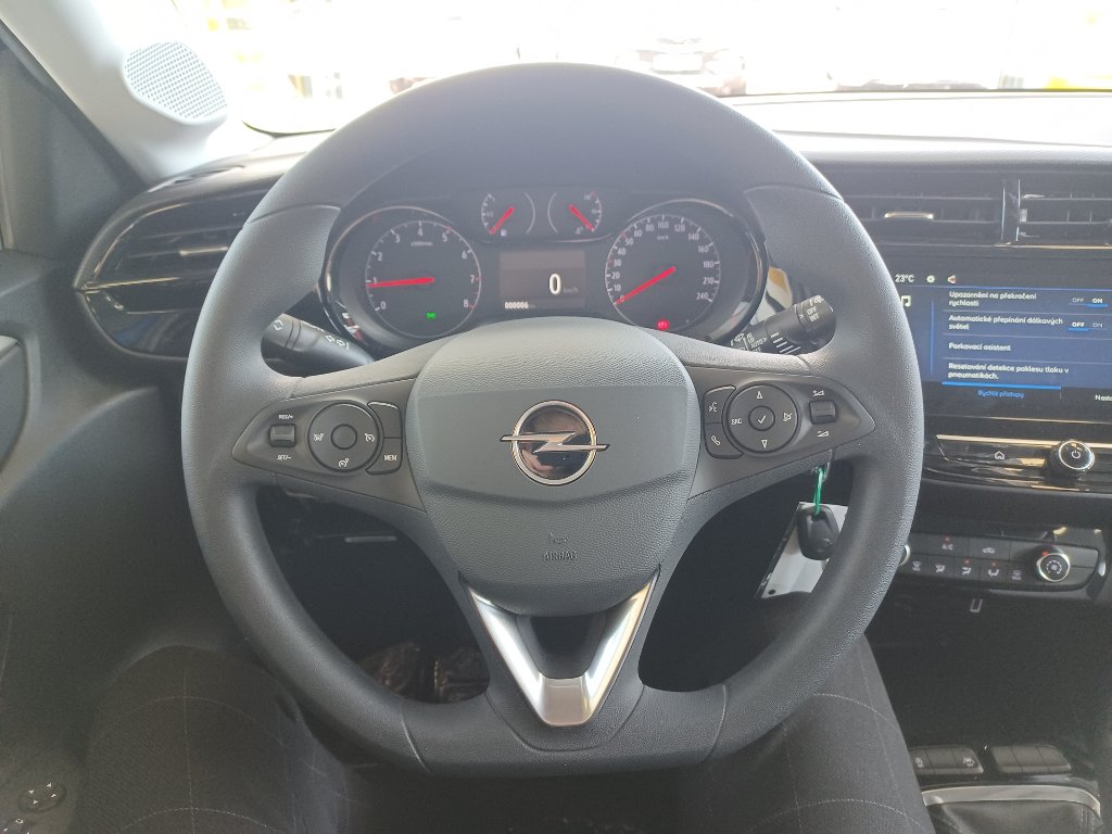 Opel Corsa 74 kW manuál, Česko — foto 14 z 23