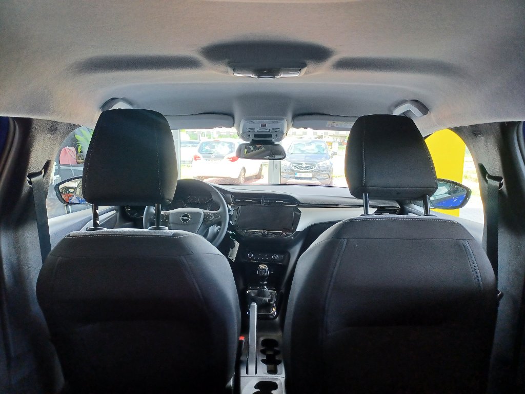 Opel Corsa 74 kW manuál, Česko — foto 8 z 23