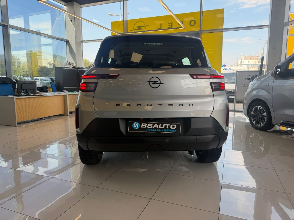 Opel Frontera 81 kW automat, Česko — foto 8 z 25
