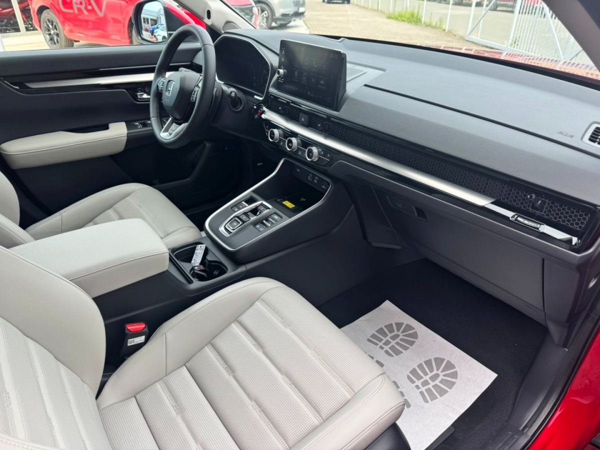 Honda n26 phev, Česko — foto 13 z 43