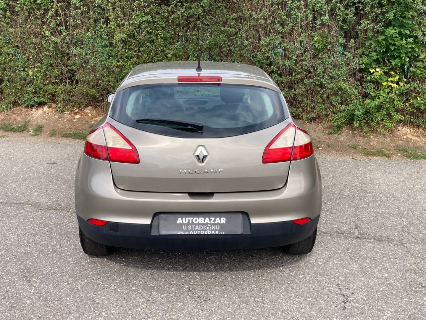 Renault Megane 1 1.6 74kw manual rok 2010, 139 021 km, Česko — foto 4 z 16