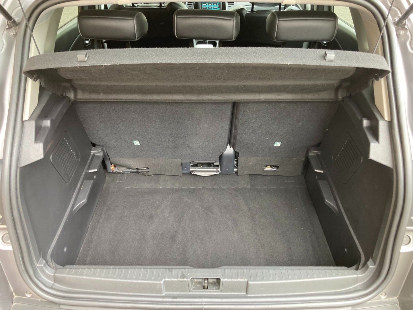 Renault Captur 0 0.9 66kw manual rok 2019, 100 000 km, Česko — foto 15 z 34