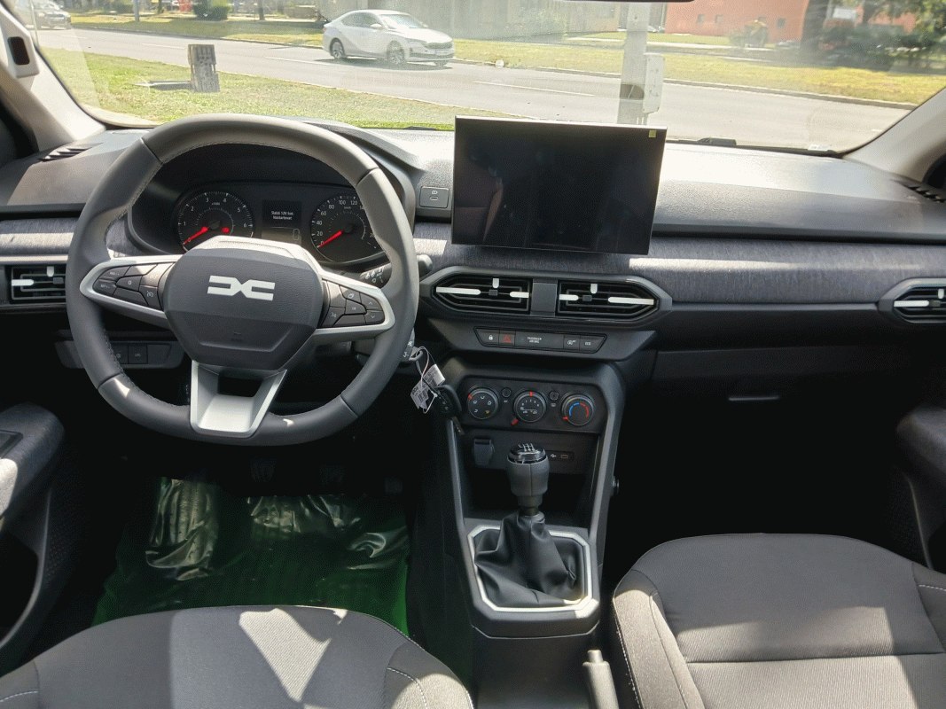 Jogger 1,2 84 kW manual, 10 km, Česko — foto 5 z 9