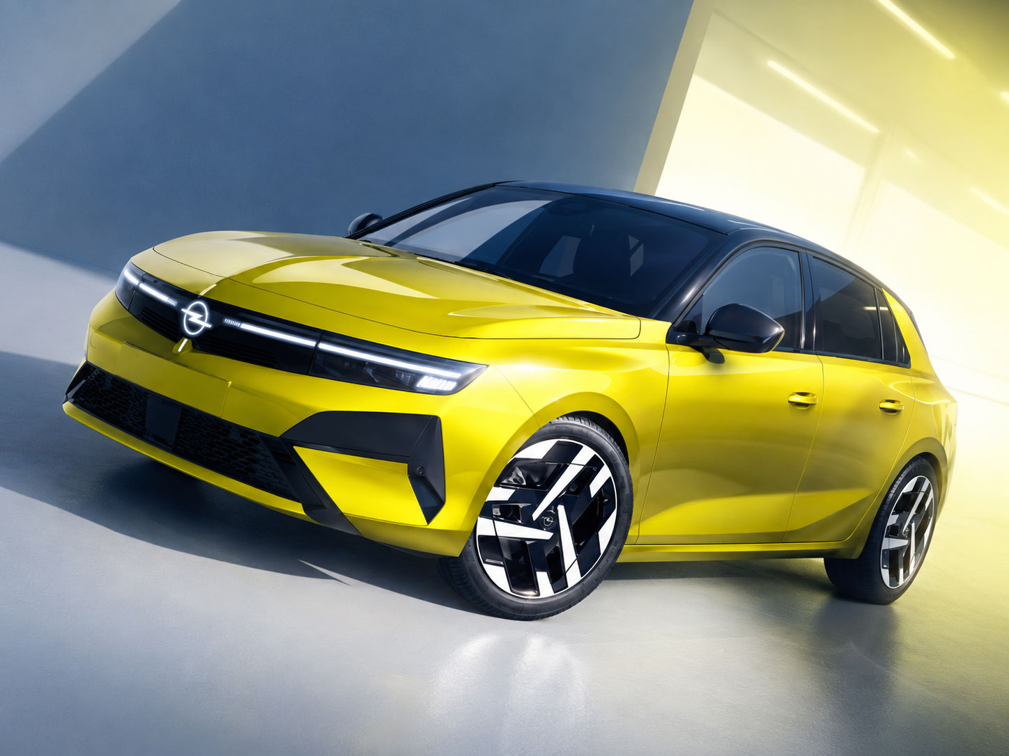 Opel Astra 81 kW, Česko — foto 5 z 16