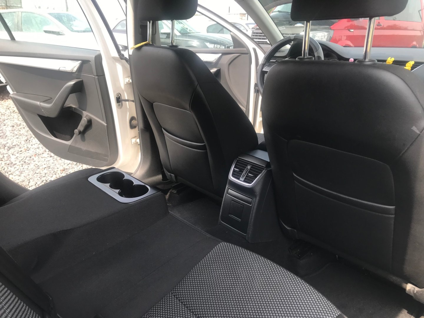 Škoda Octavia 1 1.6 TDI 77, Česko — foto 9 z 12