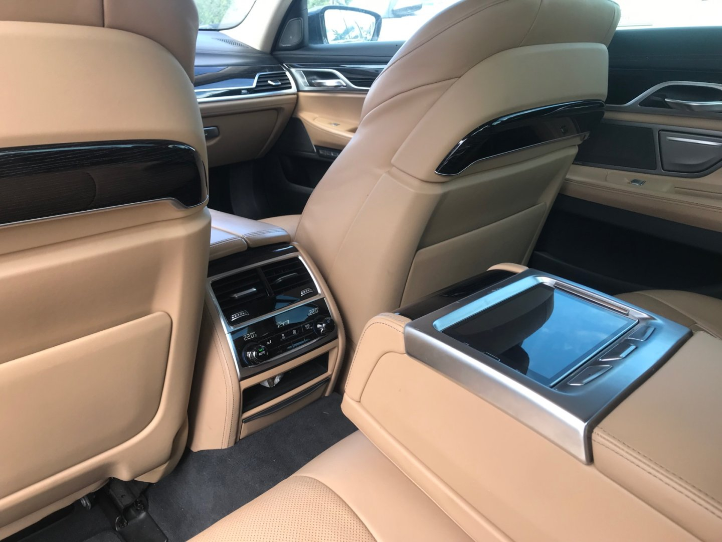 BMW Rada 7 manual, Česko — foto 10 z 13
