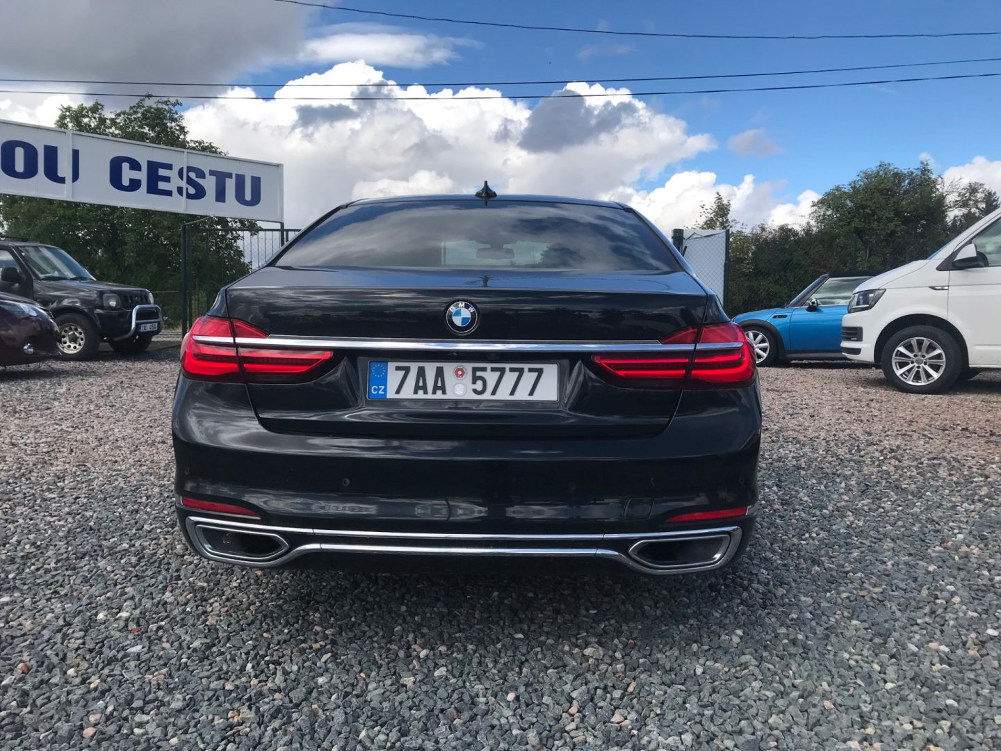 BMW Rada 7 manual, Česko — foto 6 z 13