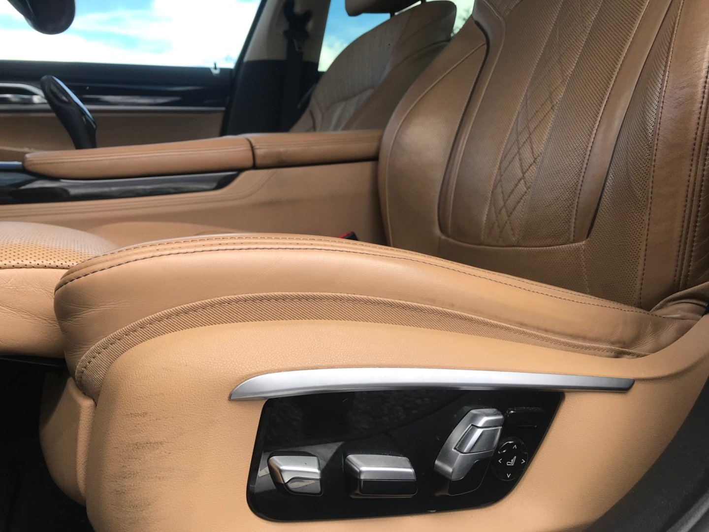 BMW Rada 7 manual, Česko — foto 9 z 13