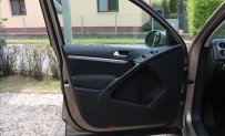 Volkswagen Auto 2.0 103 kW manual rok 2011, 289 800 km, Česko — foto 16 z 51