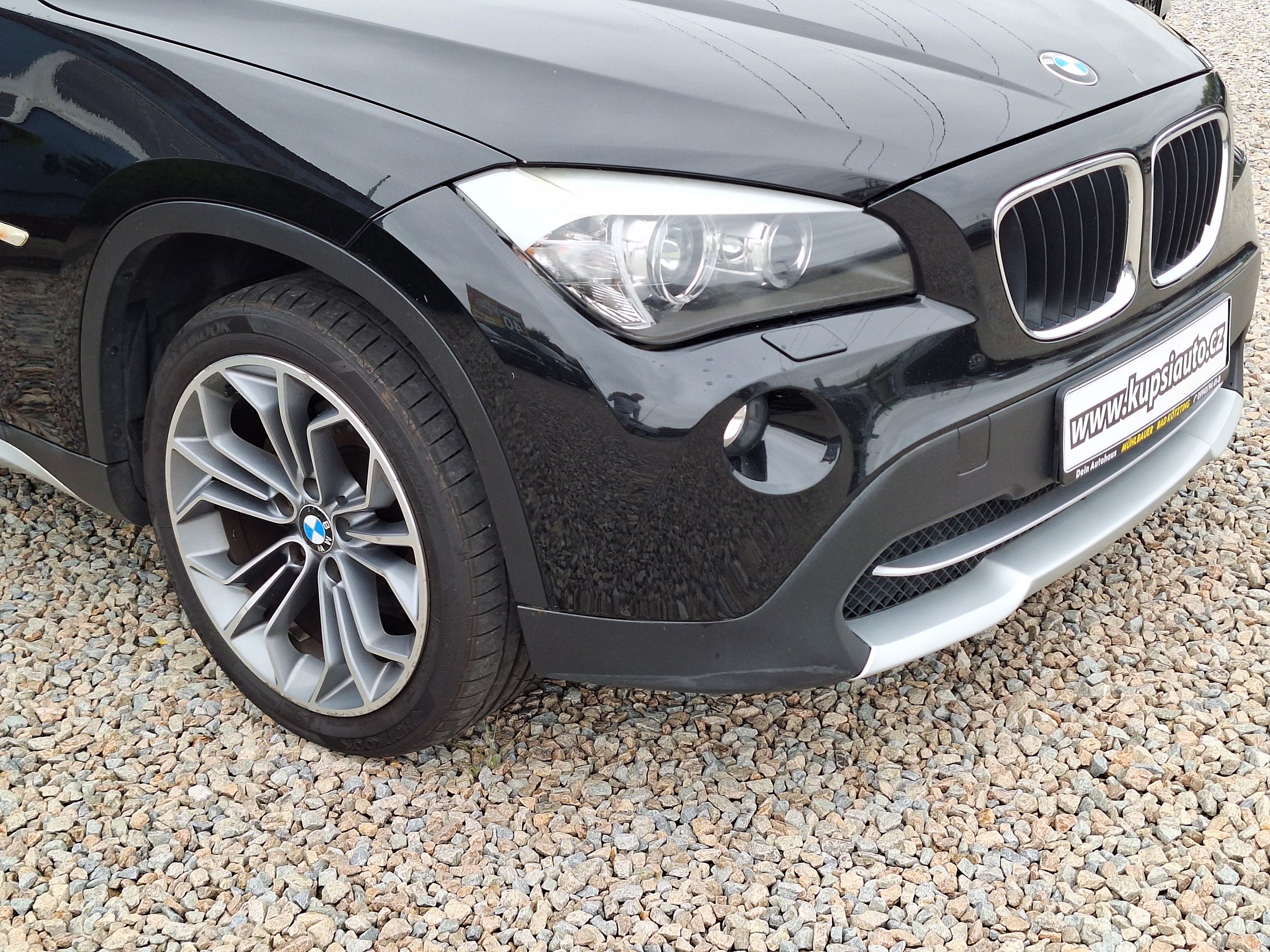 BMW x1 xDrive 2.0d 2,0d rok 2011, 219 000 km, Česko — foto 11 z 60