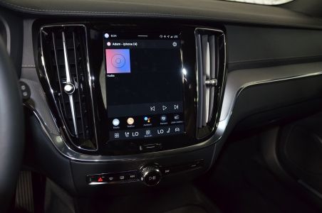 Volvo v60 AWD automat, Česko — foto 13 z 60