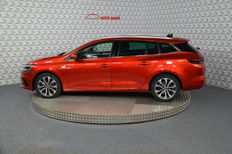 Renault Megane phev automat, Česko — foto 2 z 59