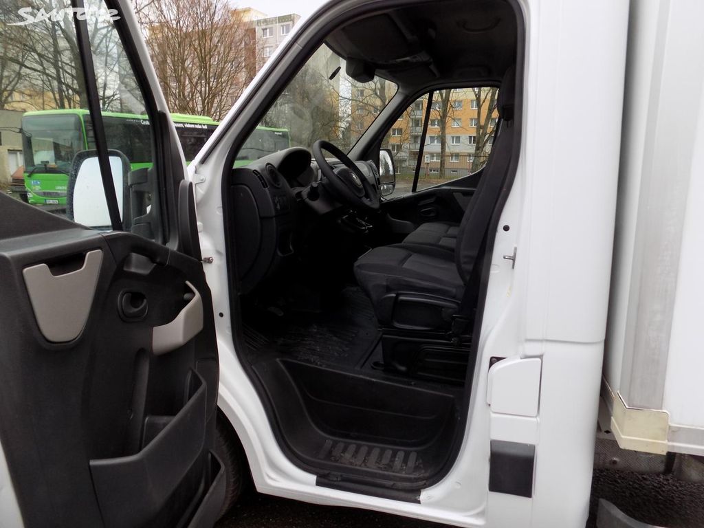 Renault Master 23 2.3 92kw manual rok 2012, 136 200 km, Česko — foto 16 z 38