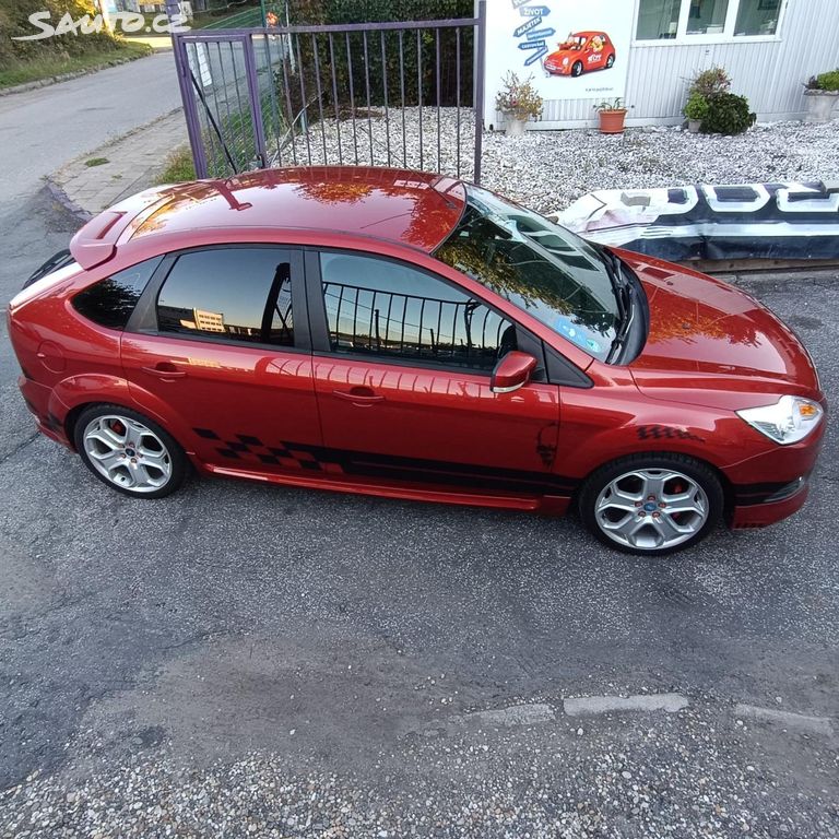 Ford 1.8 rok 2009, 130 000 km, Česko — foto 9 z 52
