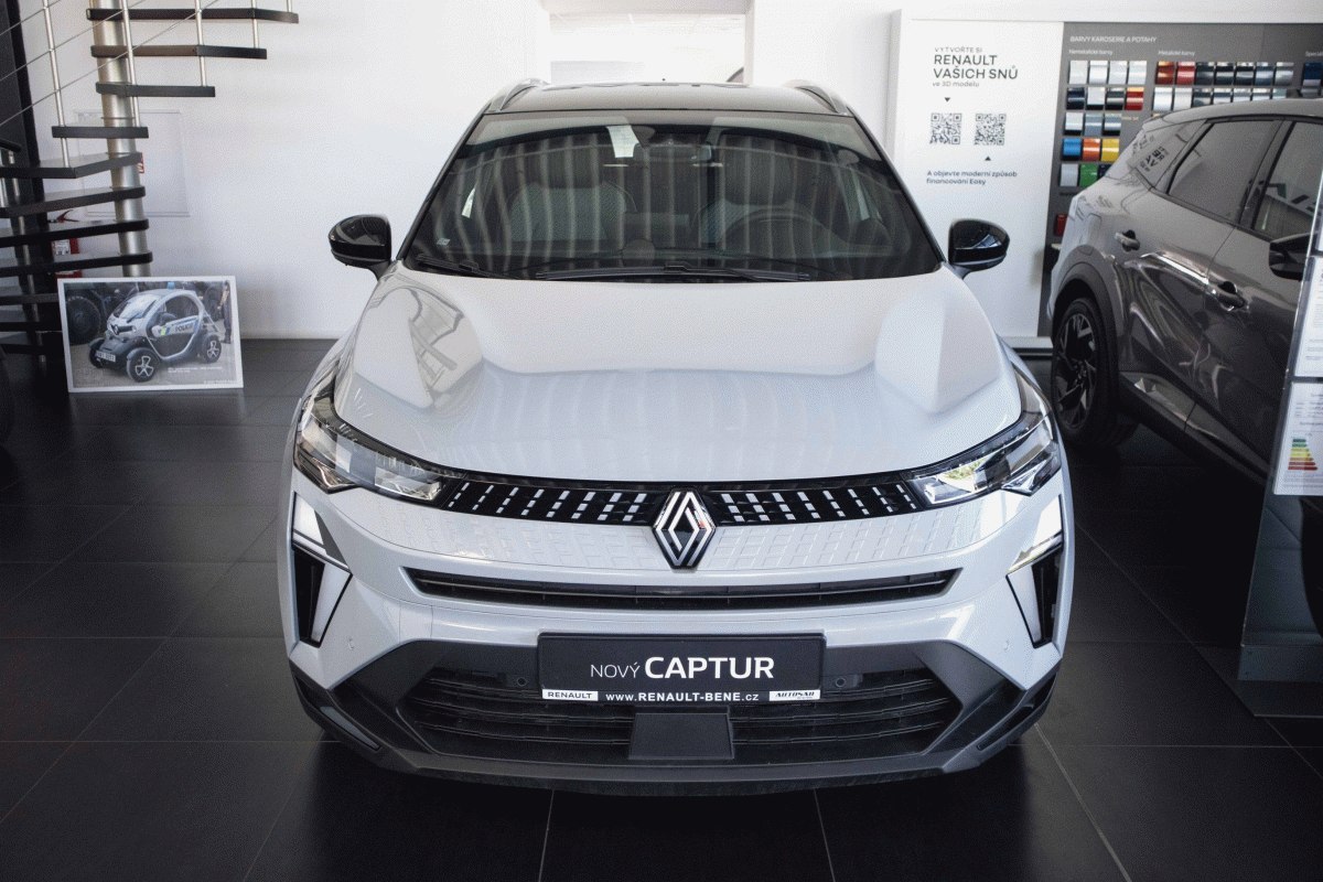 Captur 1,3 103 kW automatic, 3 km, Česko — foto 3 z 60