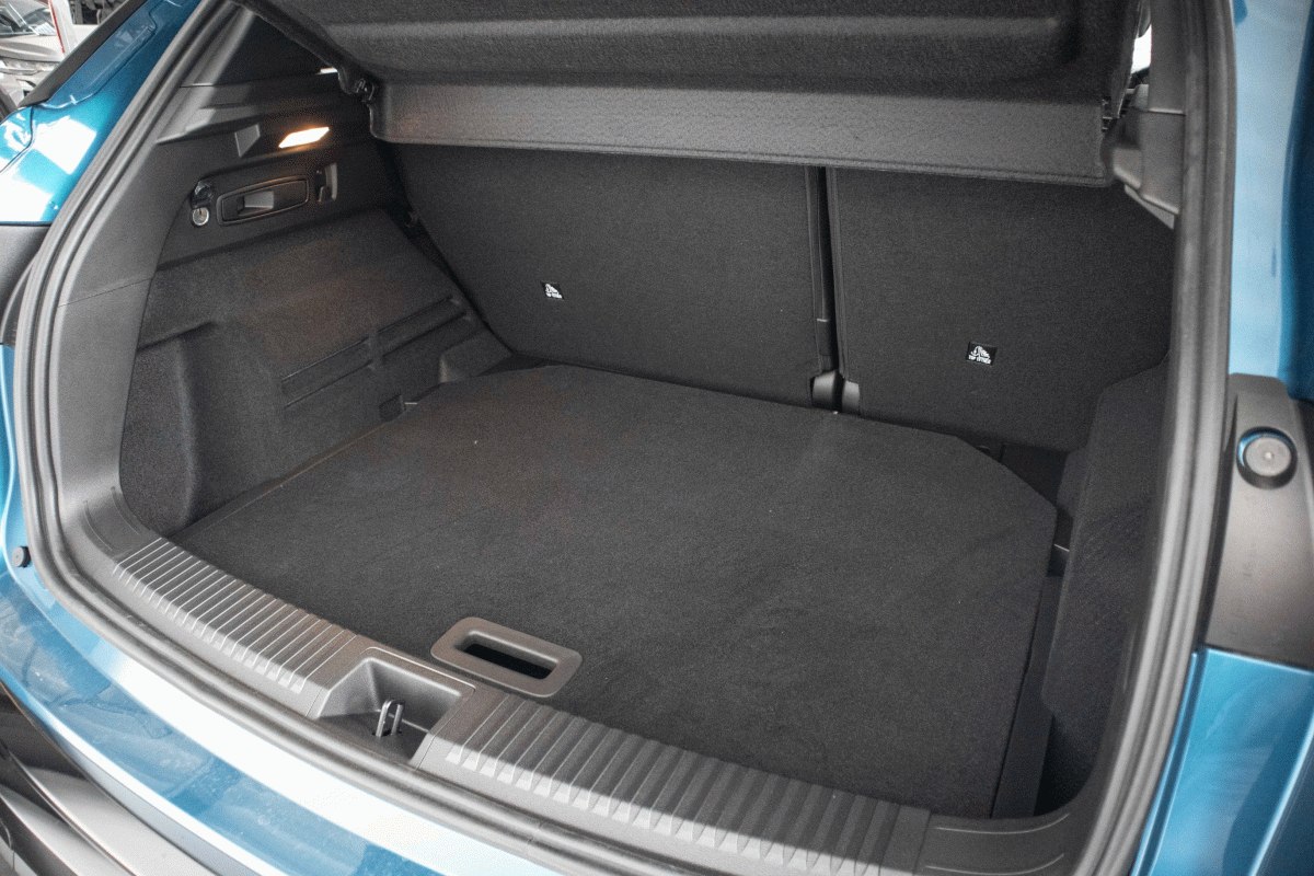 Alpine Austral Esprit 1,2 146 kW automatic, 3 km, Česko — foto 13 z 60