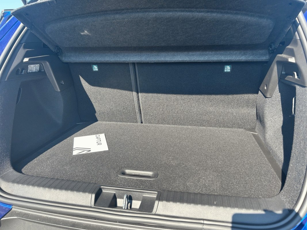 Captur TCe 115 84 kW manual, 5 km, Česko — foto 12 z 12