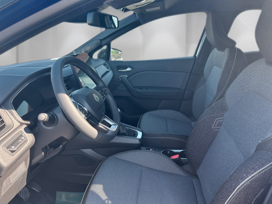 Captur TCe 115 84 kW manual, 5 km, Česko — foto 7 z 12