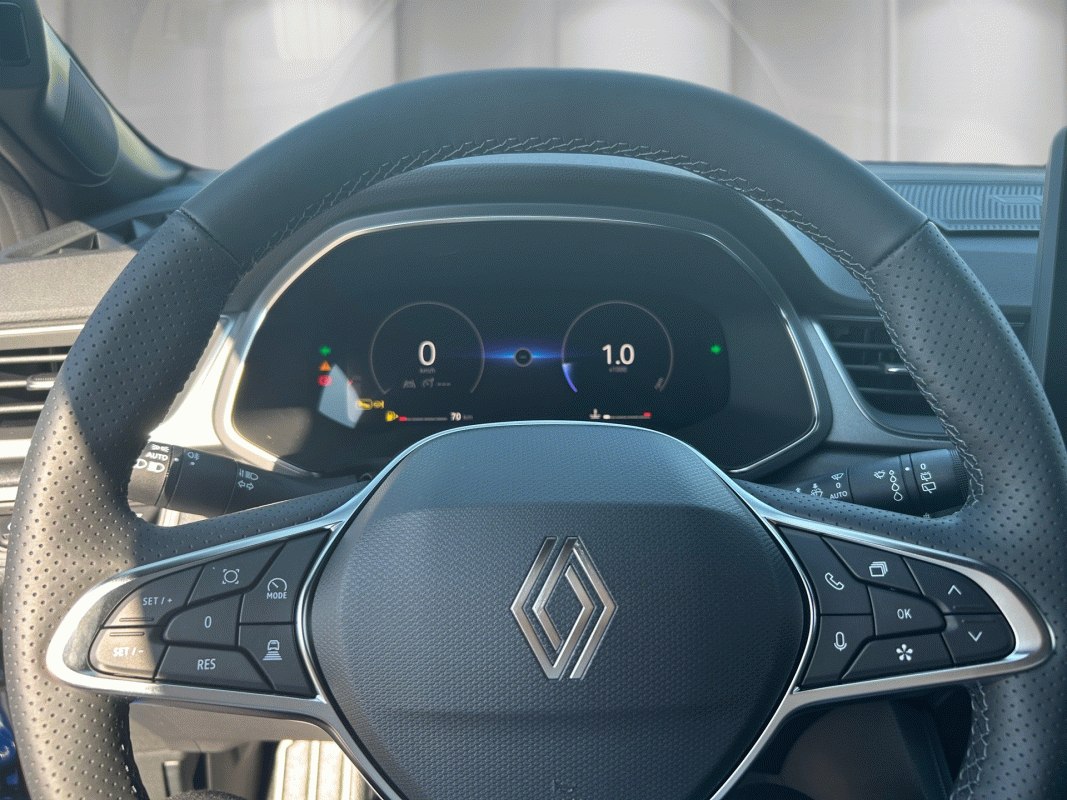 Captur TCe 115 84 kW manual, 5 km, Česko — foto 8 z 12
