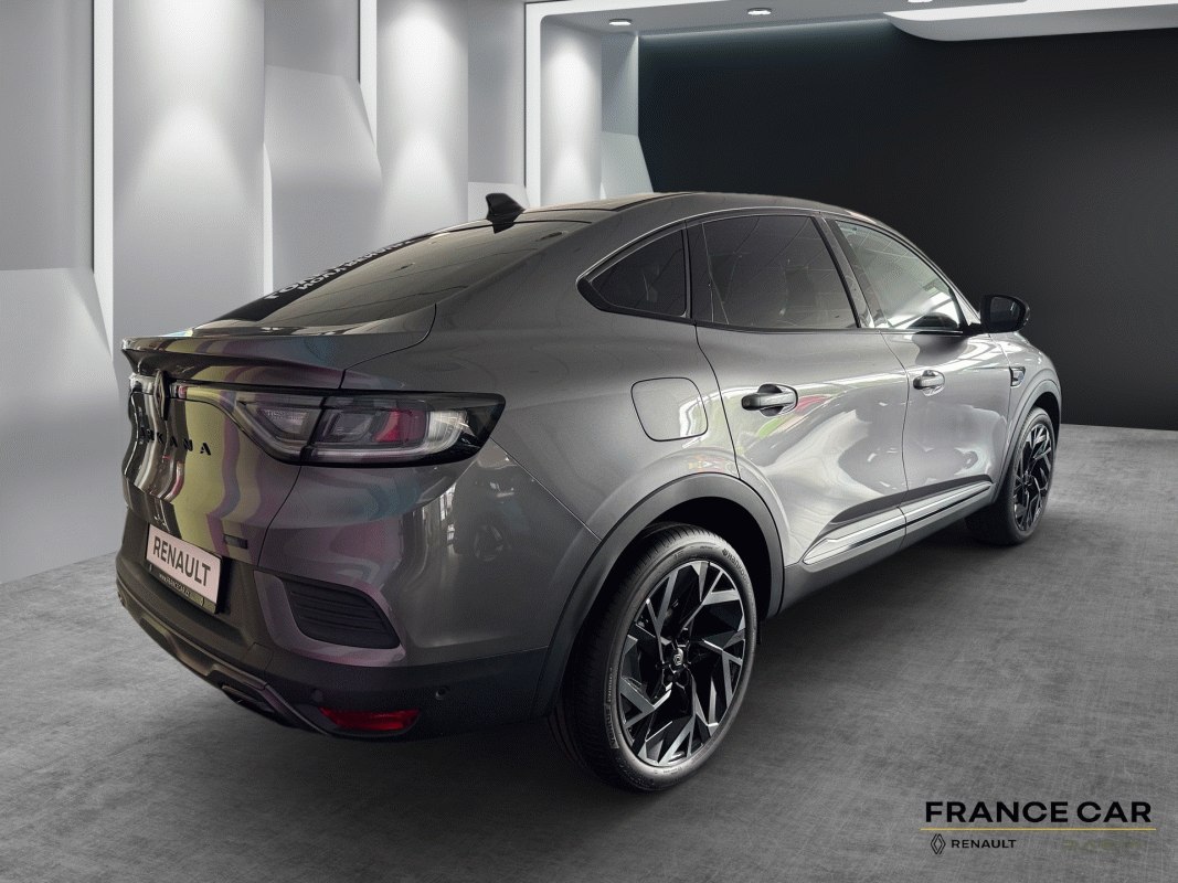 Arkana E-tech 1,6 105 kW automatic, 5 km, Česko — foto 9 z 24
