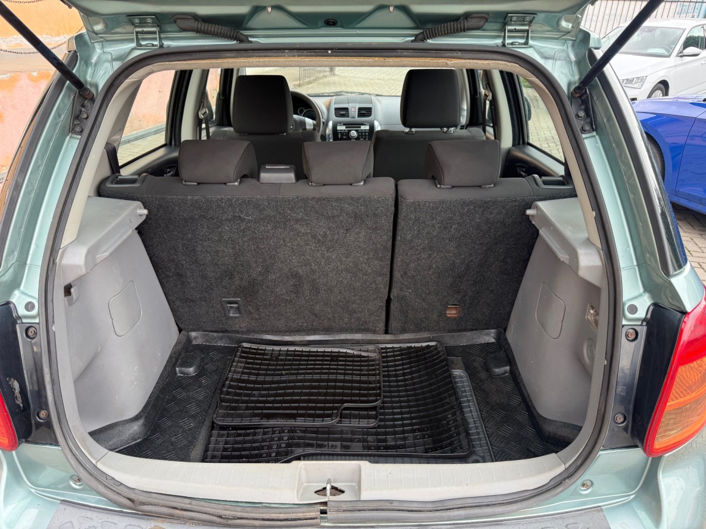 Suzuki sx4 4x4 1,6 88 kW manual rok 2013, 164 200 km, Česko — foto 10 z 13