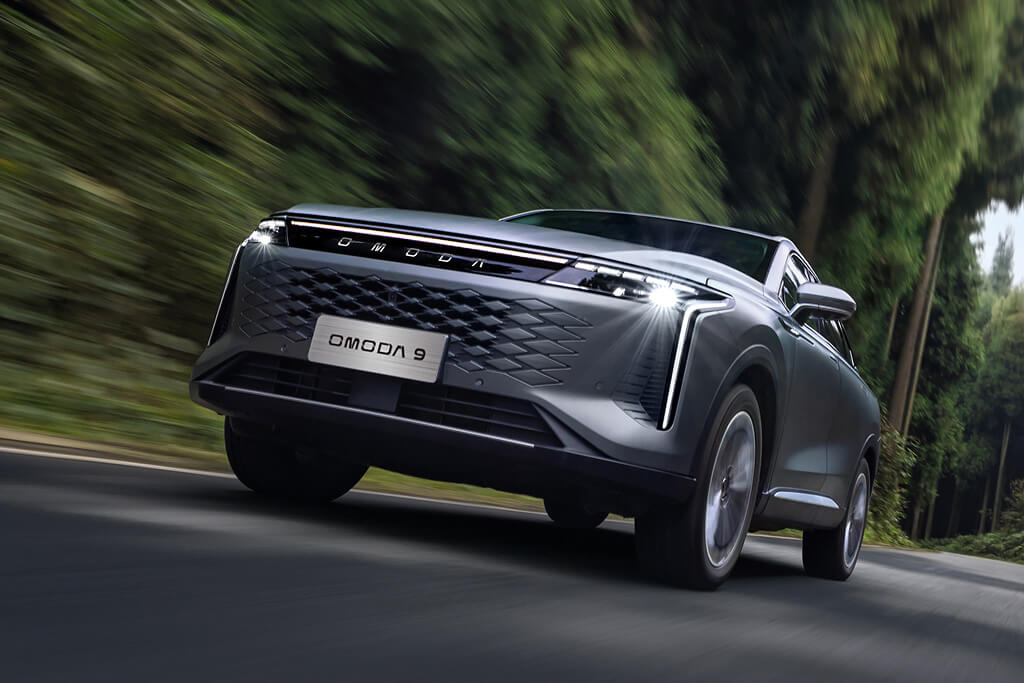 Omoda Prozkoumat Omoda9, Česko — foto 3 z 13