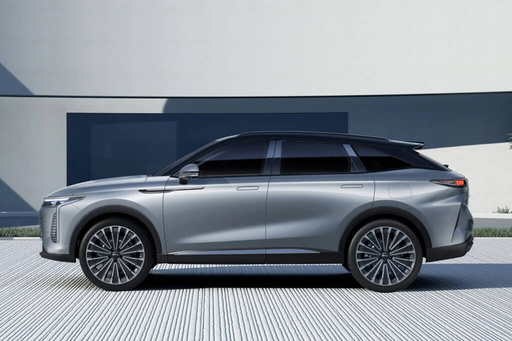 Omoda Prozkoumat Omoda9, Česko — foto 4 z 13