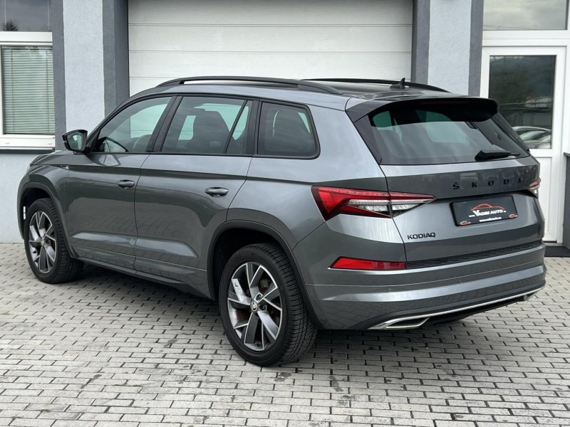 Automobil manual rok 2022, 72 900 km, Česko — foto 3 z 22