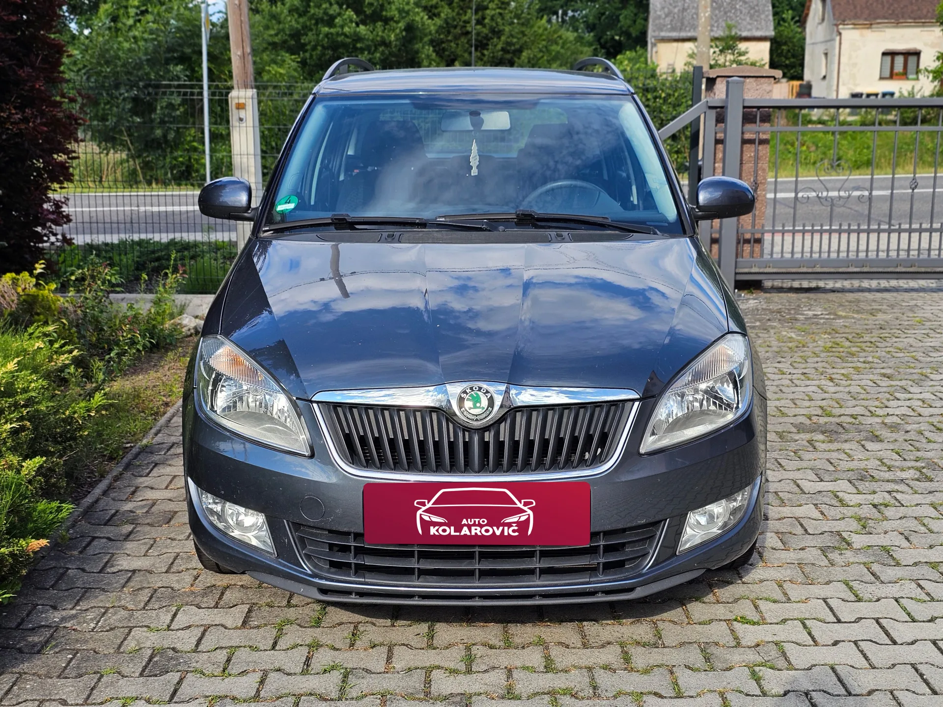 Škoda Fabia Ii 1.2 TSI 63 kW manuál rok 2010, Česko — foto 2 z 25